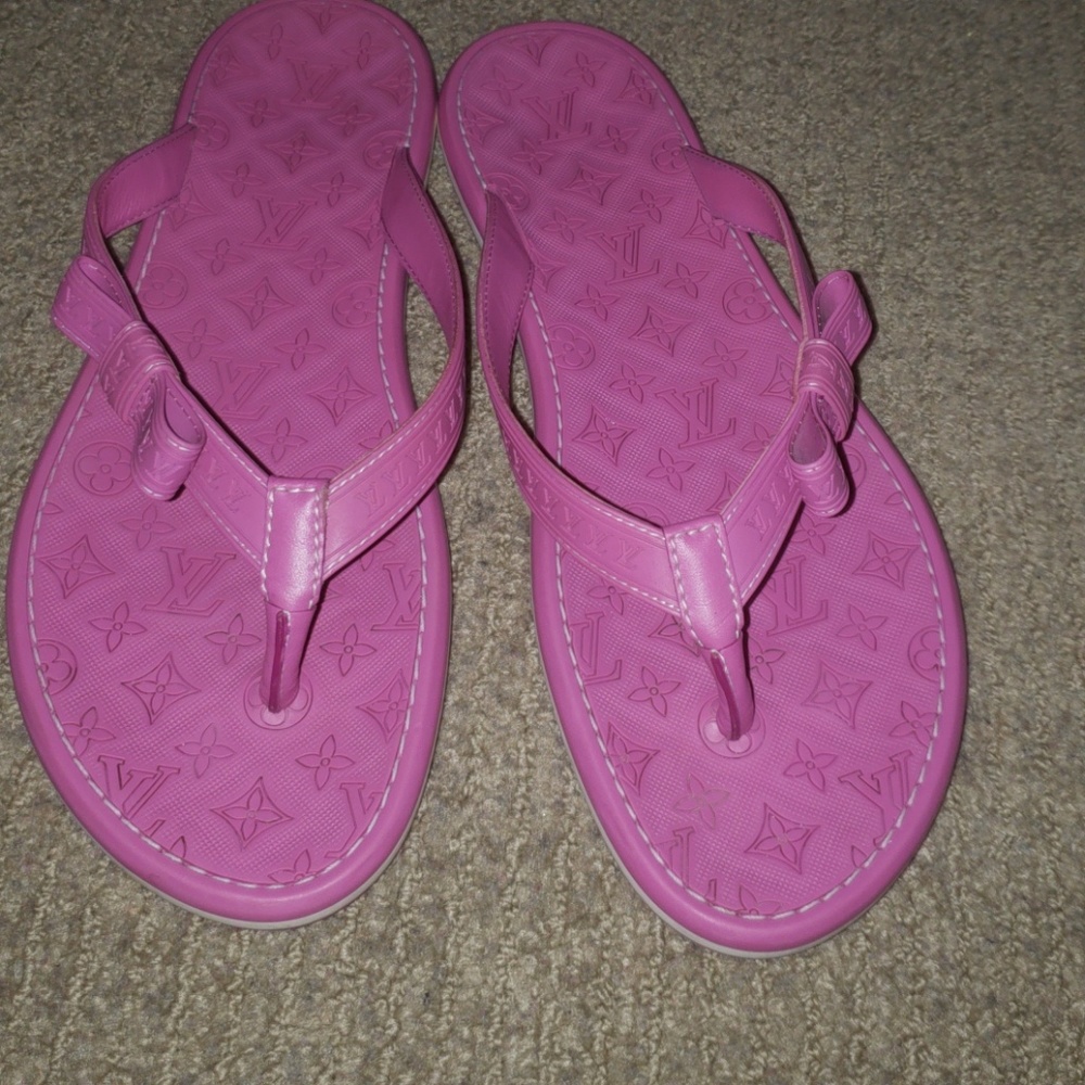 Louis Vuitton Rubber Ipanema Flat Thong Sandals